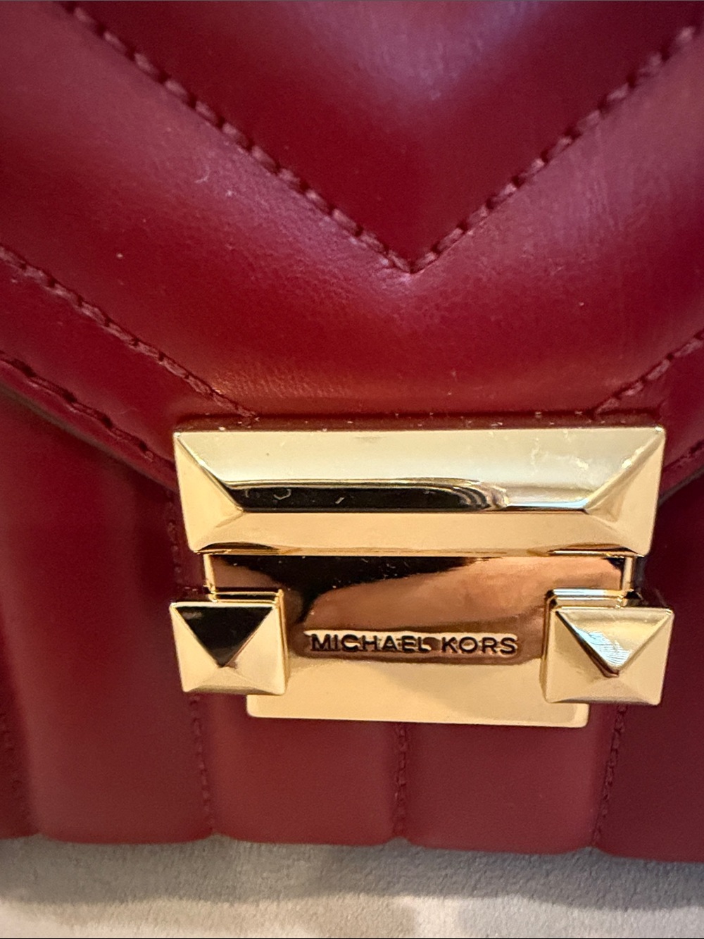Michael Kors Quilted Crossbody Bag in Cherry Red with Gold Hardware - Picture 4 of 8